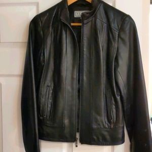 Chic Leather jacket